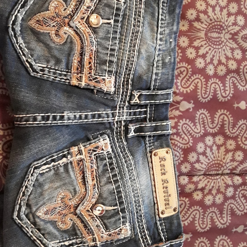 Rock Revival Betty size 26 easy skinny